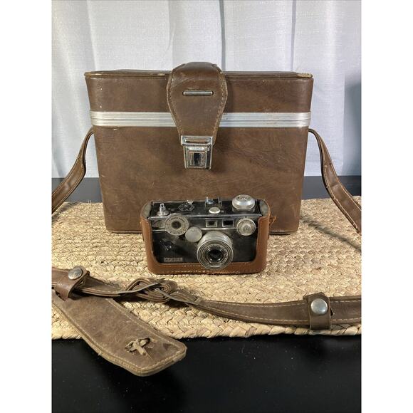 Argus C3 Black Range Finder 35mm Camera f/3.5 50mm Argus Cintar Lens Untested - Picture 1 of 16